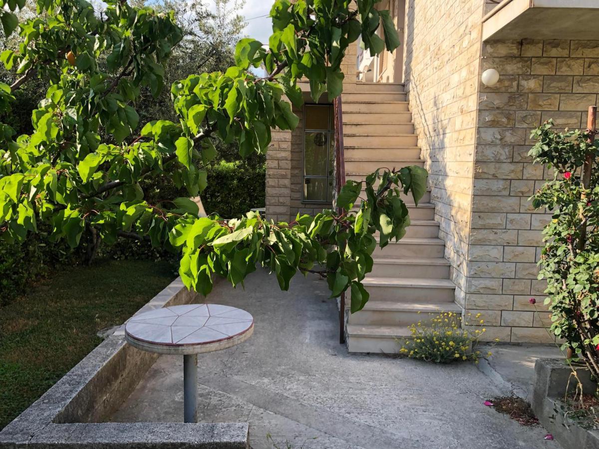 Garden Apartman Сплит Экстерьер фото